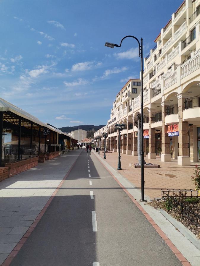Луксозен двустаен в Балчик с морска гледка Екстер'єр фото